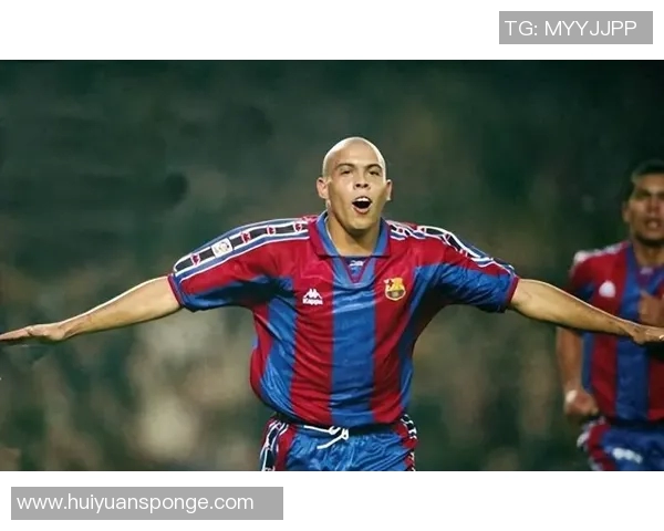 穿8号球衣的足球后卫:盘点那些在防线与进攻之间游走的传奇人物